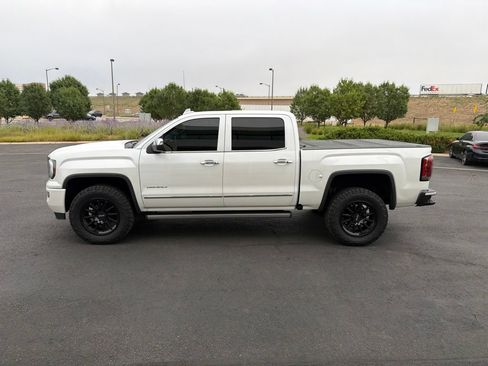 Used 2018 GMC Sierra 1500 Denali w/ Denali Ultimate Package AWD/4WD image 2