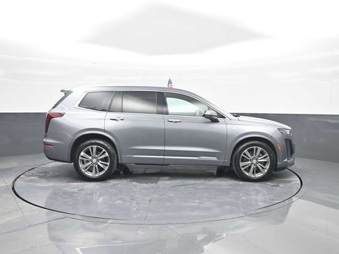Used 2022 Cadillac XT6 Premium Luxury AWD/4WD image 9
