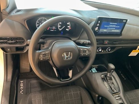 New 2026 Honda HR-V LX image 6