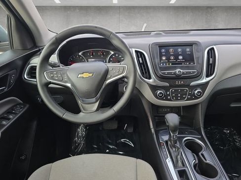 Used 2024 Chevrolet Equinox LT FWD image 21