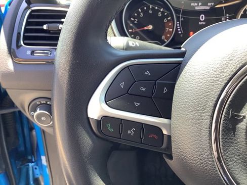 Used 2021 Jeep Compass Latitude w/ Sun and Sound Group AWD/4WD image 13