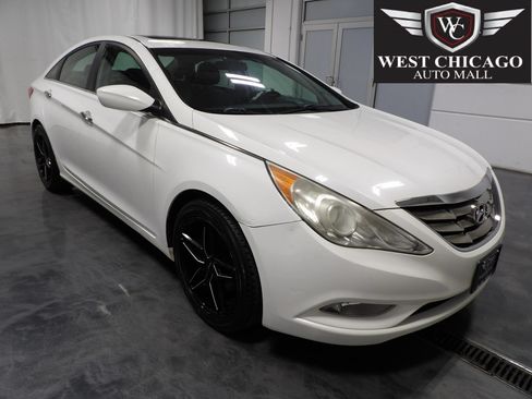 Used 2011 Hyundai Sonata SE w/ Navigation & Sunroof Pkg 4 FWD image 1