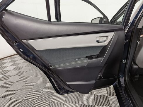 Used 2019 Toyota Corolla LE image 38