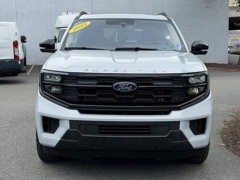 Certified 2025 Ford Expedition Active AWD/4WD image 2