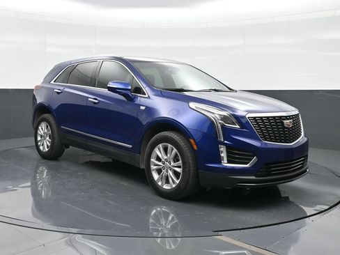 Certified 2024 Cadillac XT5 Luxury FWD image 4