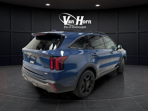 Used 2024 Kia Sorento SX AWD/4WD image 7