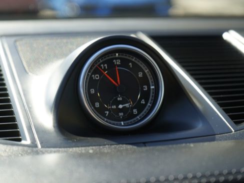 Used 2020 Porsche Macan S image 26