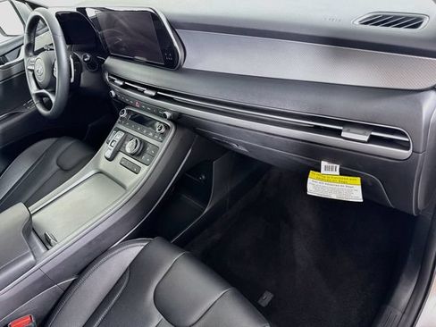 Certified 2025 Hyundai Palisade SEL AWD/4WD image 32