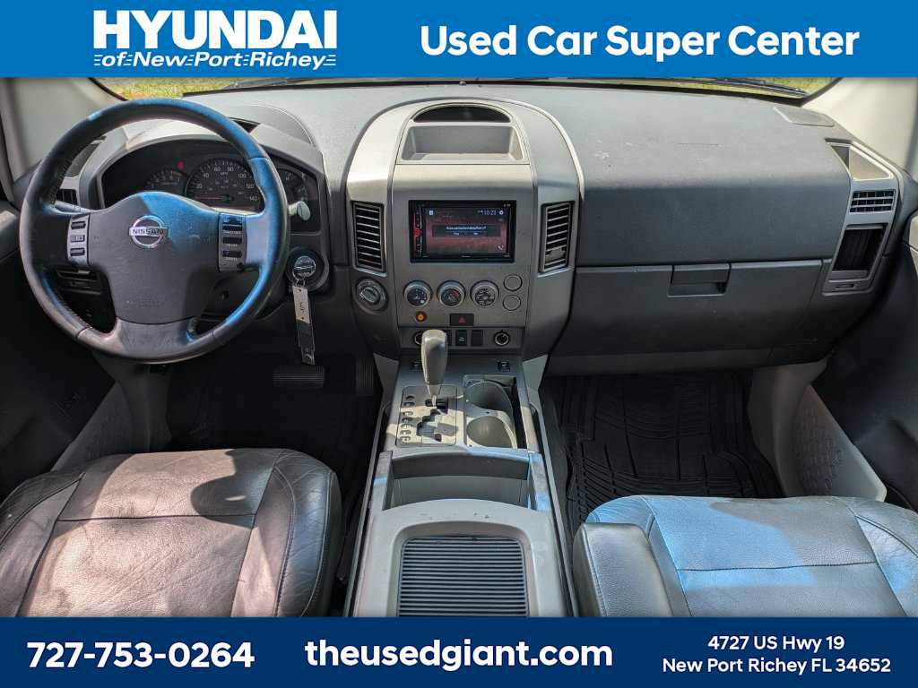 Used 2004 Nissan Titan LE AWD/4WD image 12