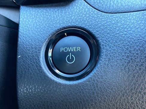 Certified 2025 Toyota Camry SE image 18