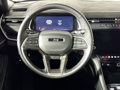 New 2026 Jeep Grand Cherokee Laredo image 13