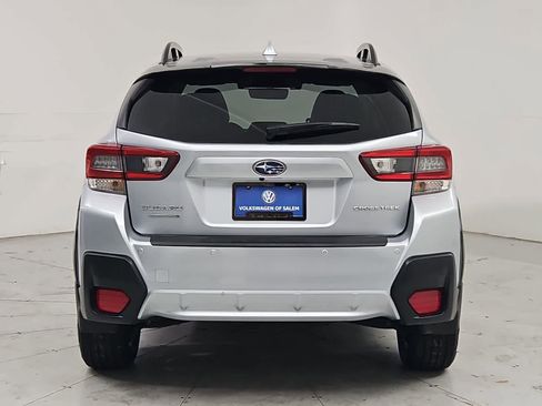 Used 2022 Subaru Crosstrek 2.5i Limited w/ Moonroof Package 2 AWD/4WD image 5