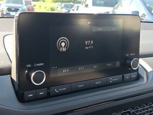Certified 2023 Honda Accord LX image 17