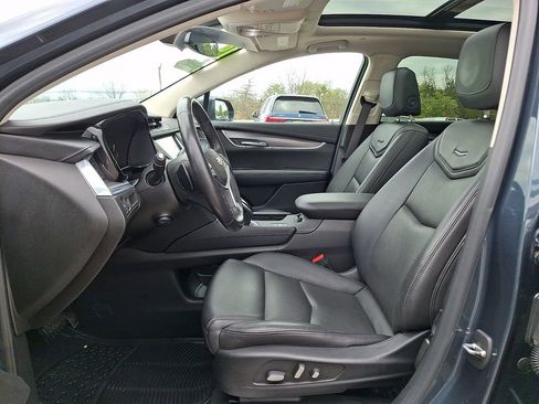 Used 2019 Cadillac XT5 Luxury AWD/4WD image 13