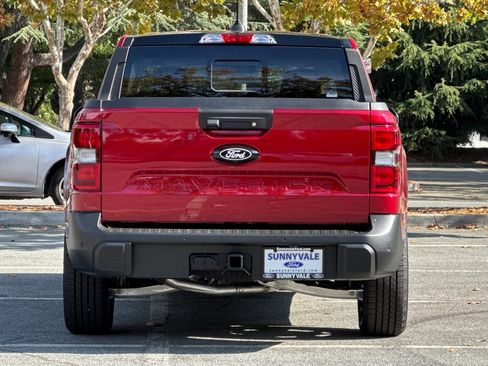 New 2025 Ford Maverick Lariat w/ Black Appearance Package image 6