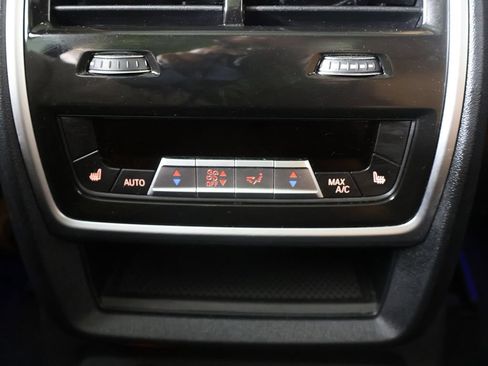 Used 2024 BMW X7 xDrive40i w/ M Sport Package AWD/4WD image 64