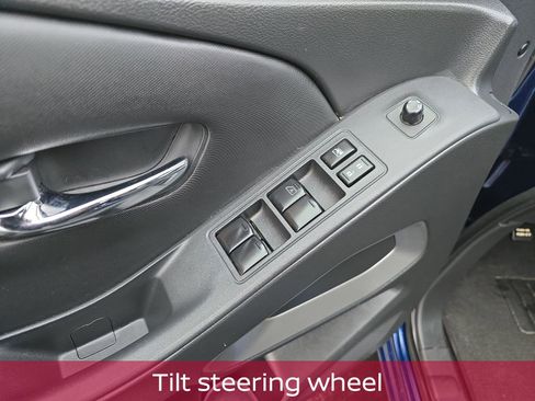 Used 2023 Nissan Frontier SV image 15