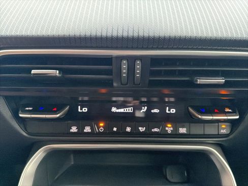 Used 2025 MAZDA CX-90 3.3 Turbo w/ Select Package image 13