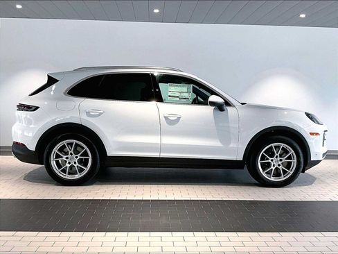 New 2026 Porsche Cayenne AWD/4WD image 8