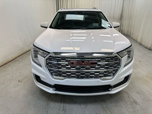 Used 2023 GMC Terrain Denali AWD/4WD image 8