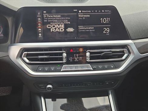 Used 2019 BMW 330i xDrive Sedan AWD/4WD image 14