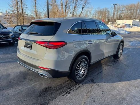 Used 2026 Mercedes-Benz GLC 300 GLC 300 image 3