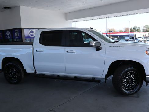 Used 2020 Chevrolet Silverado 1500 LT w/ All-Star Edition image 4