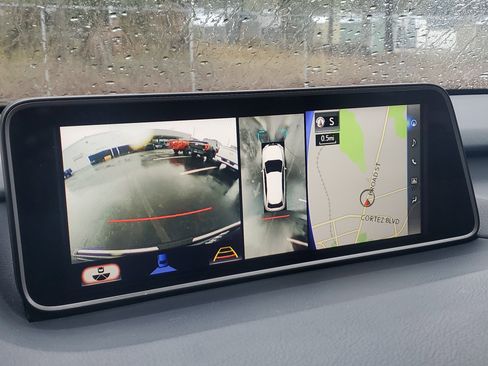 Used 2019 Lexus RX 450h AWD w/ Luxury Package image 17