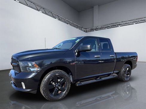 Used 2017 RAM 1500 Express w/ Black Ram 1500 Express Group image 11