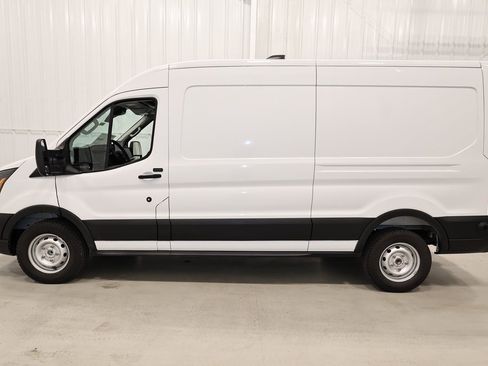 New 2026 Ford Transit 250 148 Medium Roof image 5