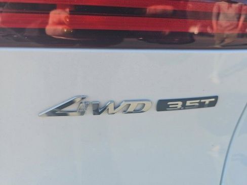 Used 2022 Genesis GV70 3.5T Sport w/ Sport Advanced Package image 8