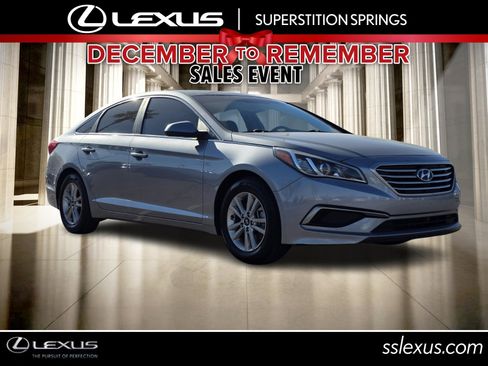 Used 2016 Hyundai Sonata SE image 1