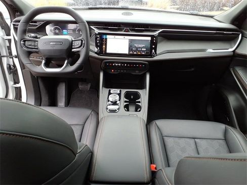 New 2026 Jeep Cherokee Overland image 25