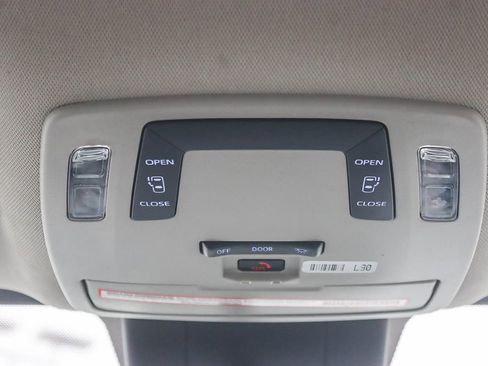 Used 2023 Toyota Sienna LE image 20