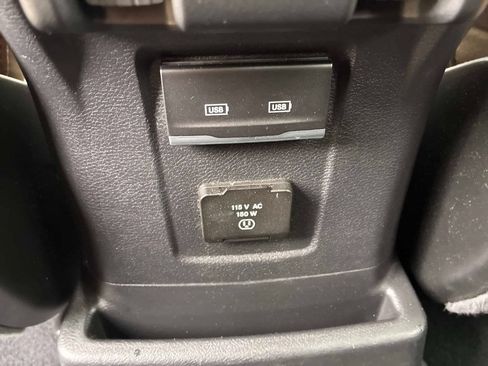 Used 2023 Jeep Wrangler Unlimited Sahara w/ Cold Weather Group AWD/4WD image 23