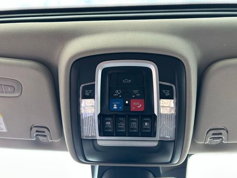 Used 2023 RAM 1500 Limited image 34