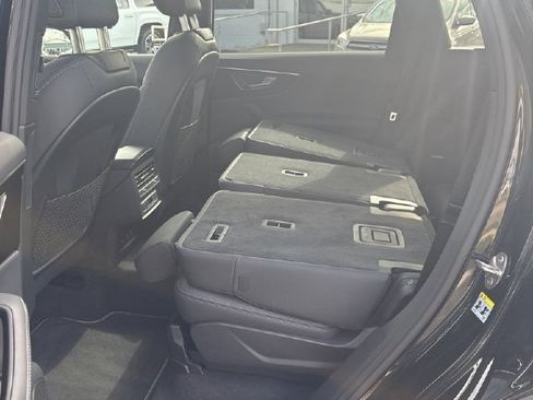 Used 2025 Audi Q7 3.0T Premium Plus AWD/4WD image 21