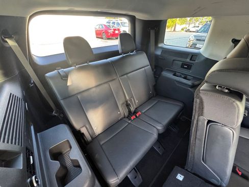 Used 2025 Hyundai Santa Fe SEL image 31