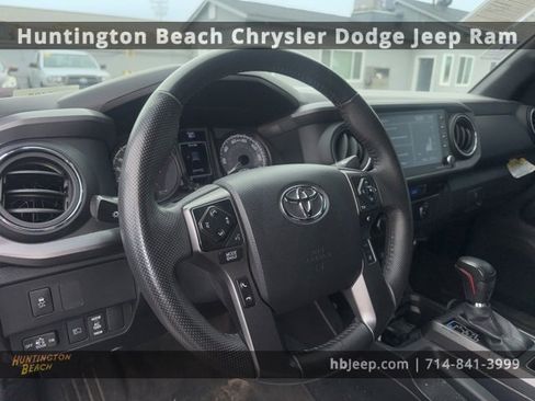 Used 2023 Toyota Tacoma TRD Sport image 10