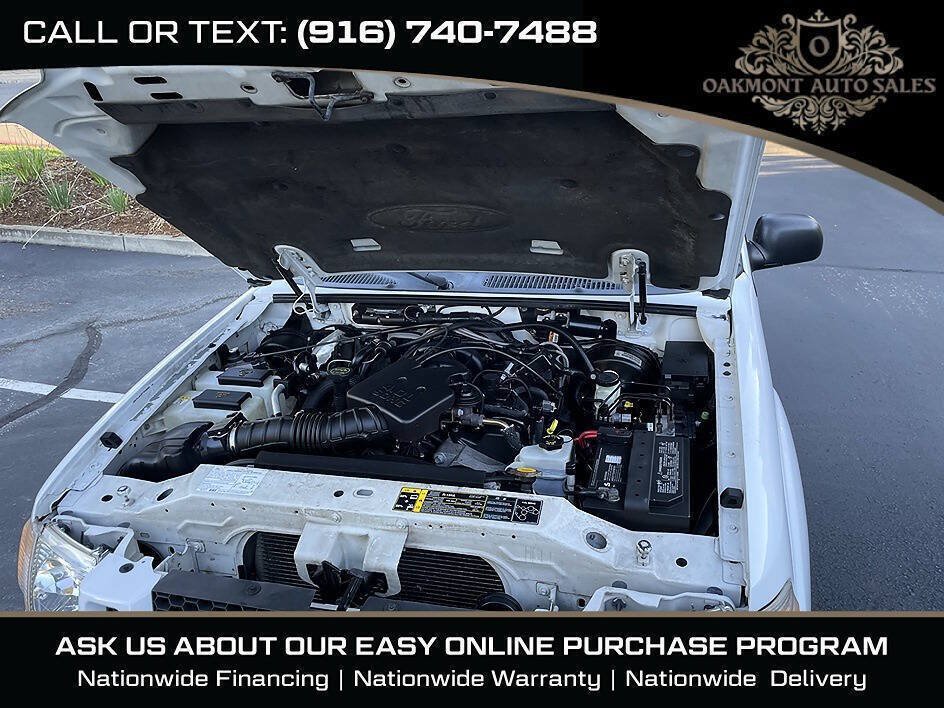 Used 2005 Ford Explorer Sport Trac XLT AWD/4WD image 25