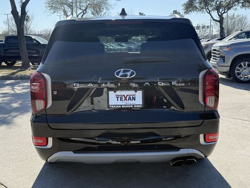 Used 2021 Hyundai Palisade Limited image 6