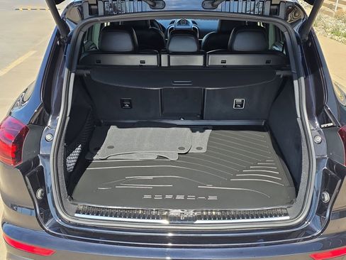 Used 2016 Porsche Cayenne S image 24