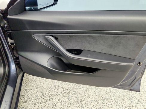 Used 2020 Tesla Model 3 Standard Range RWD image 28