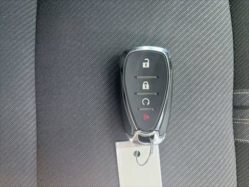 Used 2025 Chevrolet Blazer LT FWD image 18