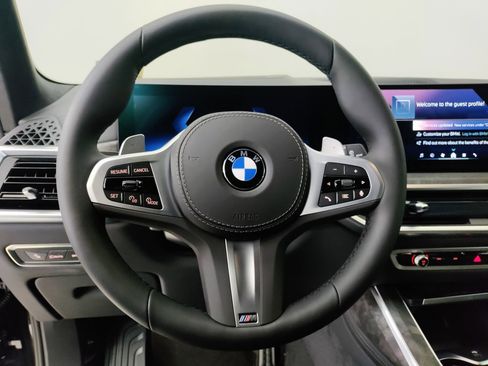 New 2026 BMW X7 xDrive40i w/ M Sport Package image 16