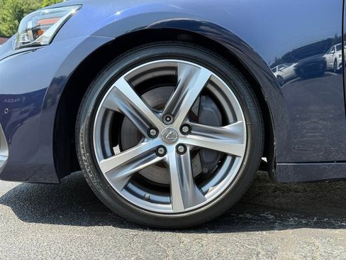 Used 2019 Lexus IS 300 w/ Premium Package image 10