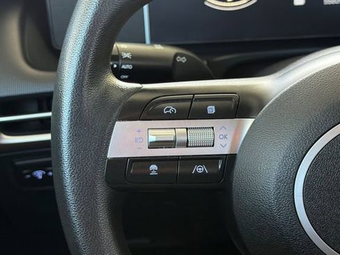 Used 2025 Hyundai Tucson SEL FWD image 28