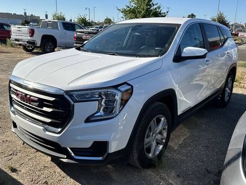 Used 2024 GMC Terrain SLE FWD image 7
