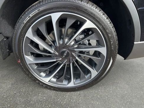 New 2026 Lincoln Aviator Reserve AWD/4WD image 6