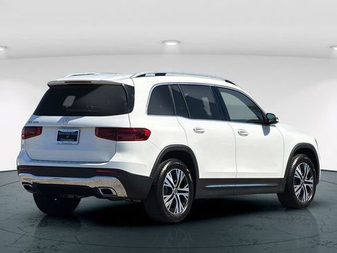 Certified 2025 Mercedes-Benz GLB 250 image 7